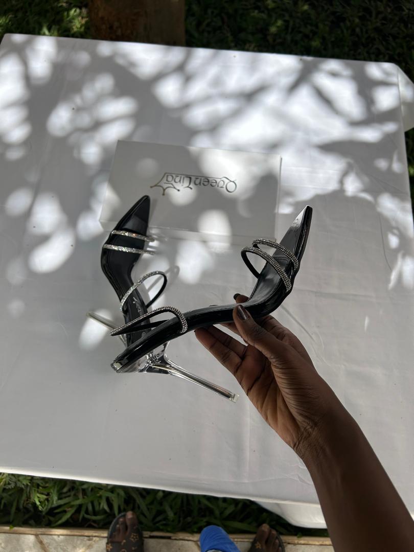 Talons- Haut- Couleur Noire