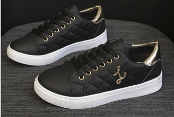 Sneakers - Pour Femme- Disponible en couleurs Noire et Blanche